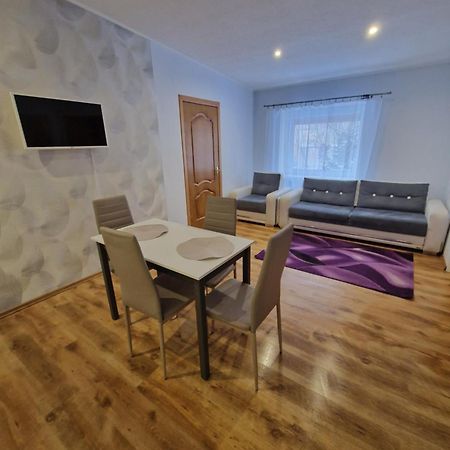Karolina Appartement Daugavpils Buitenkant foto