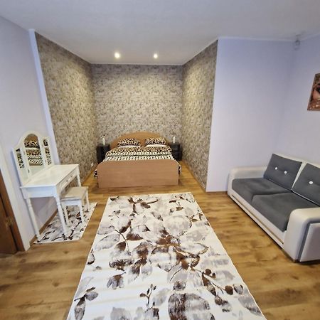 Karolina Appartement Daugavpils Buitenkant foto